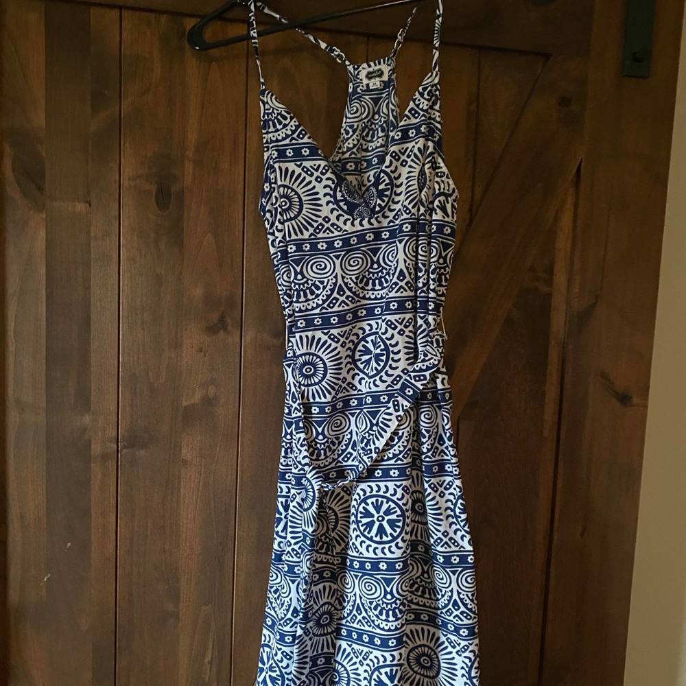 Tie waist dress
